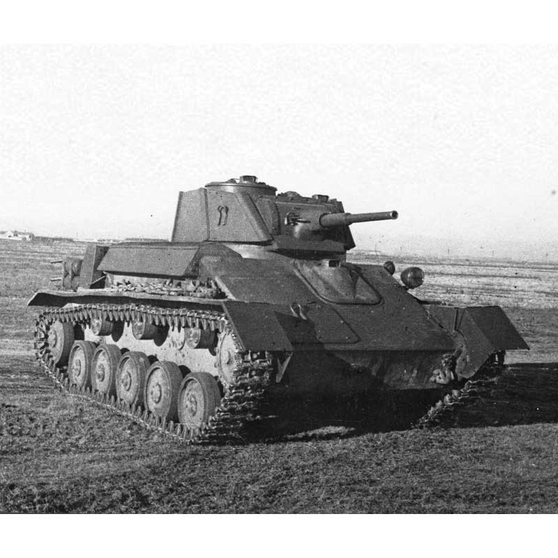 1/100 T-80 Soviet Light Tank Zvezda 6295